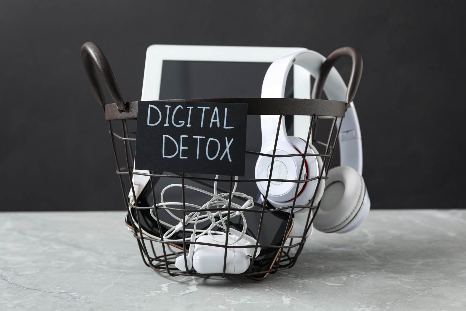 The Art of Digital Detox: Reclaim Your Time and Mental Clarity